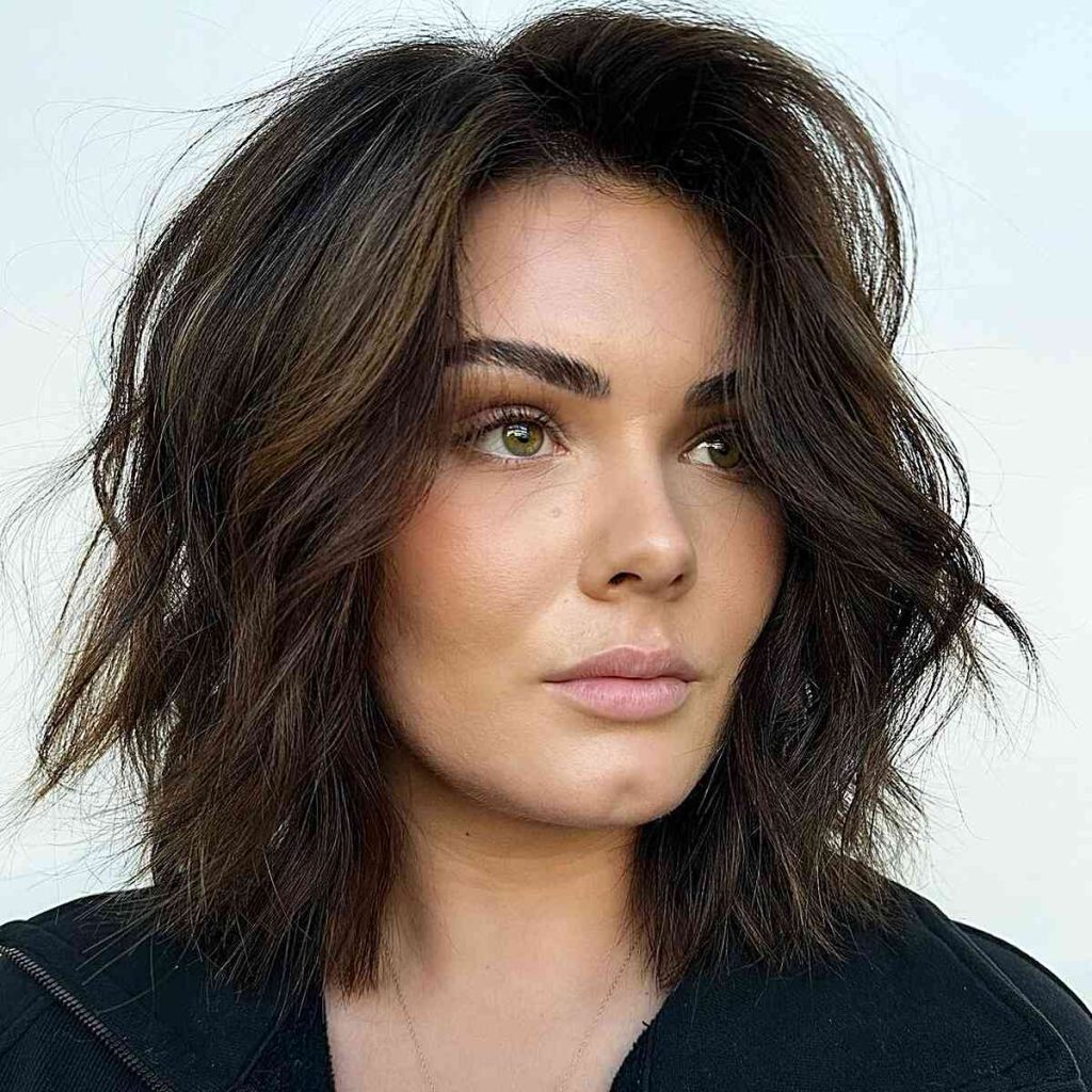 Medium Wavy Haircut