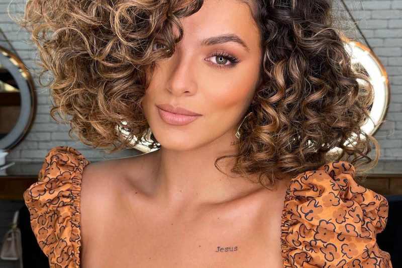 15 Sassy Short Curly Hairstyles To Wear At Any Age!